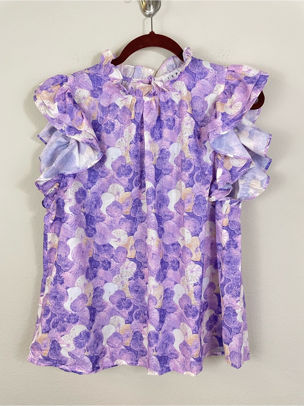 THML Floral Watercolor Ruffle Neck Flutter Sleeves Blouse Size Large